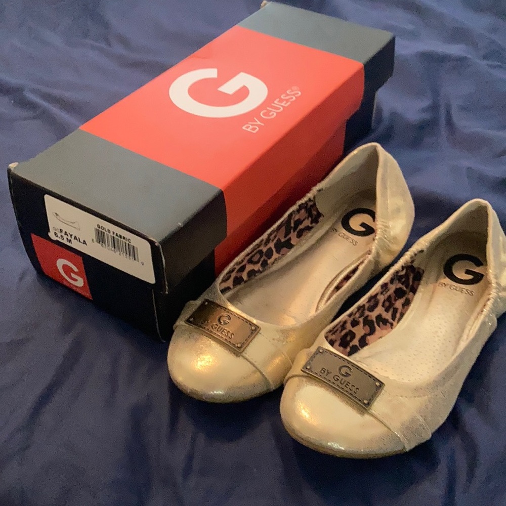 Guess flats - Picture 2 of 2